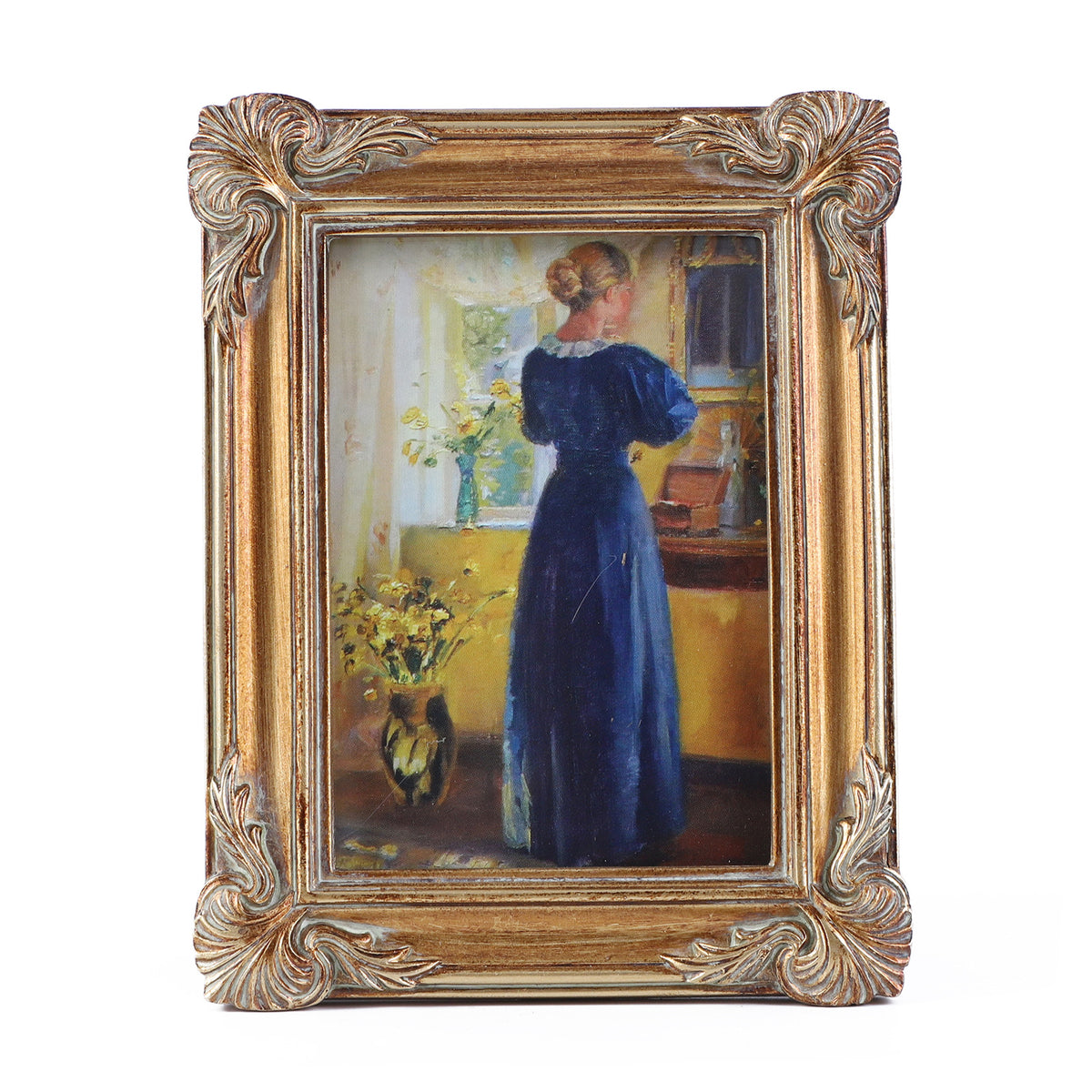 SIKOO Ornate Shell-Carved Vintage Picture Frame with Antique Oil Painting