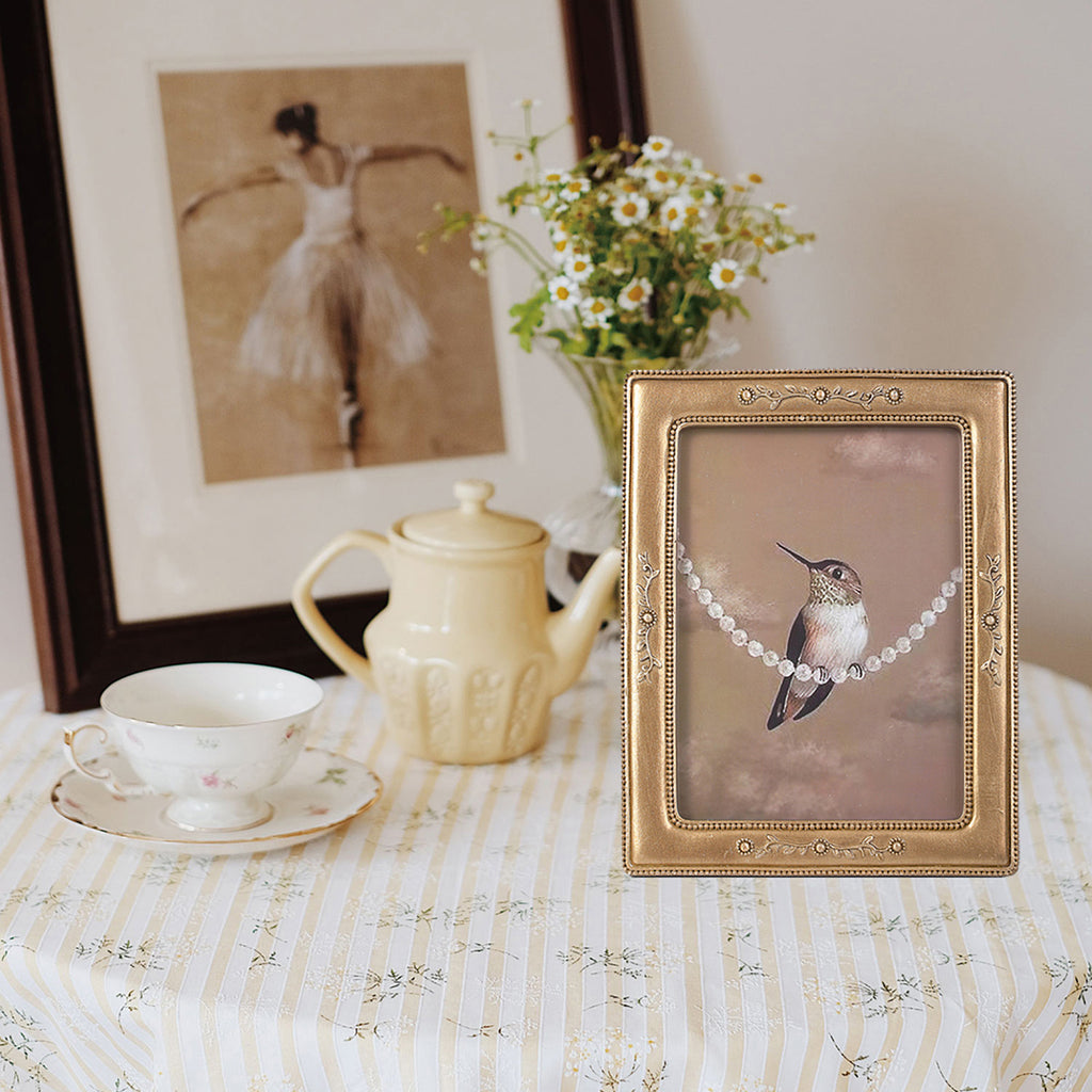 SIKOO Vintage Leaf Scroll-Carved Picture Frame with Hummingbird Art Print