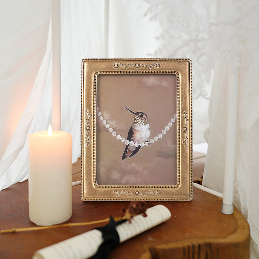 SIKOO Vintage Leaf Scroll-Carved Picture Frame with Hummingbird Art Print