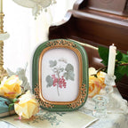 SIKOO Vintage Floral-Carved Arched Frame with Oil Painting