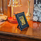 SIKOO Vintage Beaded Mini Picture Frame with Cat Artwork
